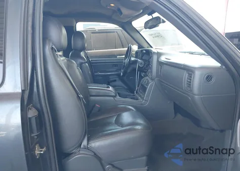 2005 Chevrolet Silverado 1500 Z71 z USA, uszkodzony, nr VIN 1GCEK19B35E221970